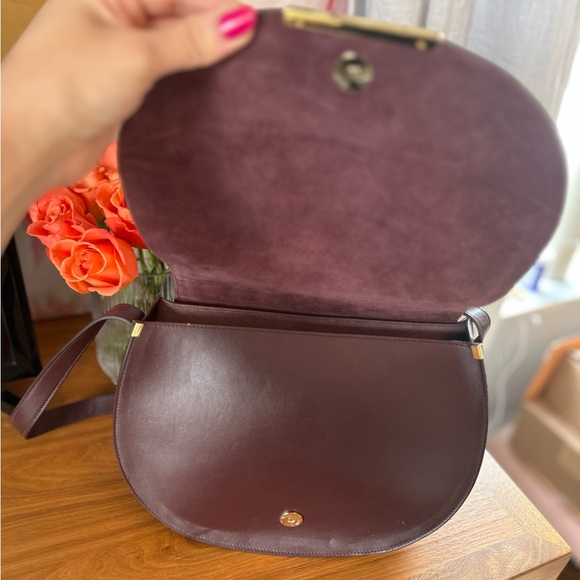 Cuyana Leather & Suede Saddle Crossbody in Burgundy, EXCELLENT CONDITION - Picture 4 of 12